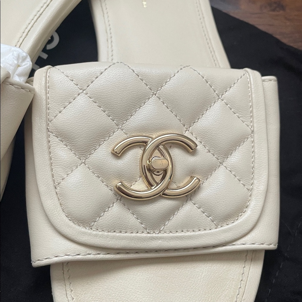 Chanel CC flats - Picture 2 of 4